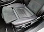 Mercedes-Benz A-klasse 180 Business Solution Luxury / Dealer onderhouden / All season banden / trekhaak elektrisch uitklapbaar / Cruise control / Trekgewicht 1.400 kg / Stoelverwarming / Cruise control / Achteruitrijcamera /