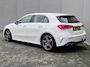 Mercedes-Benz A-klasse 180 Business Solution Luxury / Dealer onderhouden / All season banden / trekhaak elektrisch uitklapbaar / Cruise control / Trekgewicht 1.400 kg / Stoelverwarming / Cruise control / Achteruitrijcamera /