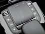 Mercedes-Benz A-klasse 180 Business Solution Luxury / Dealer onderhouden / All season banden / trekhaak elektrisch uitklapbaar / Cruise control / Trekgewicht 1.400 kg / Stoelverwarming / Cruise control / Achteruitrijcamera /