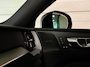 Volvo XC60 T8 AWD Recharge Ultra Black Edition | Luchtvering | Trekhaak | 360° Camera | 455pk | Head-Up Display | Adaptieve Cruise Control | Stoelverwarming voor+achter | Stuurwielverwarming | Schuifdak | Full LED Meesturende koplampen | Pilot Assist | BLIS Dode Hoek Detectie | Elektrische voorstoelen geheugen | R-Design Contour stoelen met wit stiksel en bies | Zitting verlenging voorstoelen | Lederen dashboard | 21 Inch | Google Infotainment | Keyless Drive | Elektrisch bedienbare achterklep | DAB Radio | Apple Carplay/Android Auto | Alarm Klasse III | Draadloos telefoon opladen | Volvo On Call met mobiele App functie | Onyx Black Metallic |