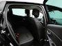 Renault Clio 0.9 TCe 90Pk Limited | Navigatie | Parkeersensoren Achter | Lichtmetalen Velgen | Airco | Cruise Control & Snelheidsbegrenzer | Elektrische Ramen Voor | Bluetooth Telefoon Voorbereiding |
