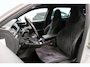 Skoda Superb Combi 1.5 TSI ACT Sportline | Trekhaak | Carplay Android Auto | Adaptieve cruise | Memory | Matrix LED | Stuur & stoelverwarming | 19"Lichtmetaal |