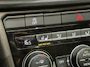 Volkswagen T-Roc 1.5 TSI Style | Trekhaak | Panoramadak | Stoelverwarming | Camera |