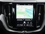 Volvo XC60 2.0 T8 Plug-in hybrid AWD Ultra Black Edition | Luchtvering | Panoramisch schuif-/ kanteldak | 360 graden camera | Harman Kardon | Geventileerde voorstoelen | Massagefunctie op de voorstoelen | Extra getint glas | 21 inch. lichtmetalen velgen | Volvo Guard Alarm | Stoel-/ stuurwielverwarming | Pilot assist | BLIS | Apple carplay/ Android auto