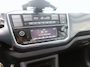 Volkswagen Up! 1.0 60pk , Cruisecontrol , Navigatie, Camera , Maps & More , Parkeersensoren. DAB+ , Smartphone integratie, etc .