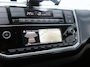 Volkswagen Up! 1.0 60pk , Cruisecontrol , Navigatie, Camera , Maps & More , Parkeersensoren. DAB+ , Smartphone integratie, etc .