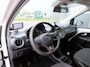 Volkswagen Up! 1.0 60pk , Cruisecontrol , Navigatie, Camera , Maps & More , Parkeersensoren. DAB+ , Smartphone integratie, etc .