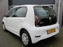 Volkswagen Up! 1.0 60pk , Cruisecontrol , Navigatie, Camera , Maps & More , Parkeersensoren. DAB+ , Smartphone integratie, etc .