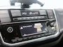 Volkswagen Up! 1.0 60pk , Cruisecontrol , Navigatie, Camera , Maps & More , Parkeersensoren. DAB+ , Smartphone integratie, etc .