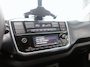 Volkswagen Up! 1.0 60pk , Cruisecontrol , Navigatie, Camera , Maps & More , Parkeersensoren. DAB+ , Smartphone integratie, etc .