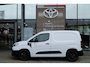 Toyota PROACE CITY Electric 10th Anniversary Automaat | 10th Anniversary badge in het interieur | 10th Anniversary graphics op de voorschermen | Achteruitrijcamera (180°) met Visio Park & Flank guard | Bijrijderstoel of