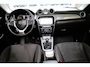 Suzuki Vitara 1.6 High Executive CAMERA TREKHAAK-AFNEEMBAAR LEER/ALCANTARA PANO ALL-SEASONS DEALER-ONDERHOUDEN STOELVERWARMING DUO-TONE NAVI NAP CRUISE 17"LMV CLIMA 2xPDC 2xKEYLESS
