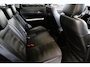 Suzuki Vitara 1.6 High Executive CAMERA TREKHAAK-AFNEEMBAAR LEER/ALCANTARA PANO ALL-SEASONS DEALER-ONDERHOUDEN STOELVERWARMING DUO-TONE NAVI NAP CRUISE 17"LMV CLIMA 2xPDC 2xKEYLESS