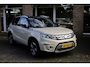 Suzuki Vitara 1.6 High Executive CAMERA TREKHAAK-AFNEEMBAAR LEER/ALCANTARA PANO ALL-SEASONS DEALER-ONDERHOUDEN STOELVERWARMING DUO-TONE NAVI NAP CRUISE 17"LMV CLIMA 2xPDC 2xKEYLESS