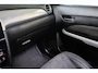 Suzuki Vitara 1.6 High Executive CAMERA TREKHAAK-AFNEEMBAAR LEER/ALCANTARA PANO ALL-SEASONS DEALER-ONDERHOUDEN STOELVERWARMING DUO-TONE NAVI NAP CRUISE 17"LMV CLIMA 2xPDC 2xKEYLESS