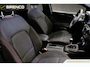 Ford Focus Wagon 1.0 EcoBoost ST Line | trekhaak | climate & cruise control | dab | stoel- en stuur verwarming |