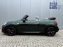 MINI John Cooper Works Cabrio 1.5 136 pk JCW Navigatie Head-Up Display Harman Kardon Audio Sportstoelen leder Stoelverwarming Led Koplampen 18 Inch Velgen Parkeersensoren NL Auto John Cooper Works Pakket
