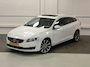 Volvo V60 2.4 D6 AWD Plug-In Hybrid Summum Trekhaak Leder Schuifdak 19" LM velgen Navigatie