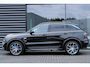 Lynk & Co 01 1.5 | Trekhaak | 360° Camera | Panoramadak | Achteruitrijcamera | Elektrische bestuurdersstoel met geheugen | Stoelverwarming | Actieve bochtverlichting | Adaptieve Cruise Control | Stuurassistent | Lane Assist | Donkere hemel bekleding | Navigatie | Elektrische Achterklep | Keyless Entry | Dodehoekassistent