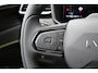 Lynk & Co 01 More | Afneembare Trekhaak| 360 Graden camera | Actieve LED Koplampen | Schuif-/Kanteldak | Premium Audio By Harman Kardon | Sfeerverlichting | Dodehoekassistent | Adaptieve Cruise Control | Stuurverwarming | Stoelverwarming | Bestuurdersstoel met geheugen | Getint glas | Elektrisch bedienbare achterklep | Draadloos telefoonoplader