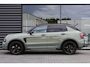 Lynk & Co 01 More | Afneembare Trekhaak| 360 Graden camera | Actieve LED Koplampen | Schuif-/Kanteldak | Premium Audio By Harman Kardon | Sfeerverlichting | Dodehoekassistent | Adaptieve Cruise Control | Stuurverwarming | Stoelverwarming | Bestuurdersstoel met geheugen | Getint glas | Elektrisch bedienbare achterklep | Draadloos telefoonoplader