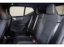 Volvo EX40 Extended Range Ultra 82 kWh - Panorama/schuifdak - IntelliSafe Assist & Surround - 360º Camera - Harman/Kardon audio - Verwarmde voorstoelen, stuur & achterbank - Parkeersensoren voor & achter - Elektr. bedienb. voorstoelen met geheugen links - Draadloze tel. lader - Warmtepomp - Extra getint glas - Inklapbare trekhaak - 19' LMV
