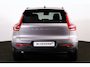 Volvo EX40 Extended Range Ultra 82 kWh - Panorama/schuifdak - IntelliSafe Assist & Surround - 360º Camera - Harman/Kardon audio - Verwarmde voorstoelen, stuur & achterbank - Parkeersensoren voor & achter - Elektr. bedienb. voorstoelen met geheugen links - Draadloze tel. lader - Warmtepomp - Extra getint glas - Inklapbare trekhaak - 19' LMV