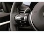 BMW 3-Serie Gran Turismo 320i Executive Edition | Sport Line | Panoramadak | Cruise control adaptief | M-sportstuur | Stoelverwarming | Sportstoelen | Navigatie Professional | PDC