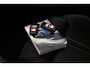 BMW 3-Serie Gran Turismo 320i Executive Edition | Sport Line | Panoramadak | Cruise control adaptief | M-sportstuur | Stoelverwarming | Sportstoelen | Navigatie Professional | PDC