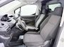 Peugeot Partner 1.5HDI 102pk Lang L2 Navi Airco Euro 6 Apple Carplay Android Auto Cruise Control Pdc Bluetooth DAB Tussenwand Schuifdeur Achterdeuren Euro 6 1e Eigenaar Dealeronderhouden Origineel Nederlandse Auto