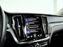 Volvo V60 T6 Recharge AWD Inscription | Parkeercamera | Harman Kardon | Stoel- en Stuurverwarming | Trekhaak