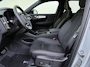Volvo XC40 B4 Plus Dark | Panoramadak | Trekhaak | Harman/Kardon |