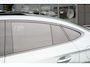 Mercedes-Benz GLC Coupe 300e 4MATIC AMG Line | 313 PK | AMG Line | Panoramadak | 360° Camera | Mercedes-Benz GLC 300e 4MATIC AMG Line met 313 PK, een 2.0-liter viercilinder turbobenzinemotor met plug-in hybride aandrijving en automatische transmissie. Uitgerust met sportieve AMG-stylin