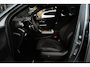 Mercedes-Benz GLC Coupe 300e 4MATIC AMG Line | 313 PK | AMG Line | Panoramadak | 360° Camera | Mercedes-Benz GLC 300e 4MATIC AMG Line met 313 PK, een 2.0-liter viercilinder turbobenzinemotor met plug-in hybride aandrijving en automatische transmissie. Uitgerust met sportieve AMG-stylin