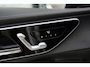 Mercedes-Benz GLC Coupe 300e 4MATIC AMG Line | 313 PK | AMG Line | Panoramadak | 360° Camera | Mercedes-Benz GLC 300e 4MATIC AMG Line met 313 PK, een 2.0-liter viercilinder turbobenzinemotor met plug-in hybride aandrijving en automatische transmissie. Uitgerust met sportieve AMG-stylin