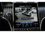 Mercedes-Benz GLC 300e 4MATIC AMG Line | 313 PK | AMG Line | Panoramadak | 360° Camera | Burmester | Mercedes-Benz GLC 300e 4MATIC AMG Line met 313 PK, een 2.0-liter viercilinder turbobenzinemotor met plug-in hybride aandrijving en automatische transmissie. Uitgerust met sportieve AMG-stylin