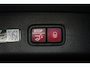 Mercedes-Benz GLC 300e 4MATIC AMG Line | 313 PK | AMG Line | Panoramadak | 360° Camera | Burmester | Mercedes-Benz GLC 300e 4MATIC AMG Line met 313 PK, een 2.0-liter viercilinder turbobenzinemotor met plug-in hybride aandrijving en automatische transmissie. Uitgerust met sportieve AMG-stylin