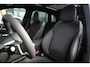 Mercedes-Benz GLC 300e 4MATIC AMG Line | 313 PK | AMG Line | Panoramadak | 360° Camera | Burmester | Mercedes-Benz GLC 300e 4MATIC AMG Line met 313 PK, een 2.0-liter viercilinder turbobenzinemotor met plug-in hybride aandrijving en automatische transmissie. Uitgerust met sportieve AMG-stylin