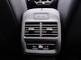 Volkswagen Passat Variant 1.5 eHybrid R-Line Edition | Panodak | Zwenkbare Trekhaak | Camera | Navi | ACC | Massage |
