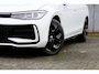 Volkswagen Passat Variant 1.5 eHybrid R-Line Edition | Panodak | Zwenkbare Trekhaak | Camera | Navi | ACC | Massage |