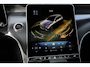 Mercedes-Benz GLC 300e 4MATIC AMG Line | 313 PK | AMG Line | Panoramadak | 360° Camera | Mercedes-Benz GLC 300e 4MATIC AMG Line met 313 PK, een 2.0-liter viercilinder turbobenzinemotor met plug-in hybride aandrijving en automatische transmissie. Uitgerust met sportieve AMG-stylin