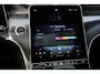 Mercedes-Benz GLC 300e 4MATIC AMG Line | 313 PK | AMG Line | Panoramadak | 360° Camera | Mercedes-Benz GLC 300e 4MATIC AMG Line met 313 PK, een 2.0-liter viercilinder turbobenzinemotor met plug-in hybride aandrijving en automatische transmissie. Uitgerust met sportieve AMG-stylin