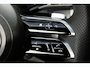 Mercedes-Benz GLC 300e 4MATIC AMG Line | 313 PK | AMG Line | Panoramadak | 360° Camera | Mercedes-Benz GLC 300e 4MATIC AMG Line met 313 PK, een 2.0-liter viercilinder turbobenzinemotor met plug-in hybride aandrijving en automatische transmissie. Uitgerust met sportieve AMG-stylin