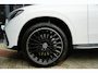 Mercedes-Benz GLC 300e 4MATIC AMG Line | 313 PK | AMG Line | Panoramadak | 360° Camera | Mercedes-Benz GLC 300e 4MATIC AMG Line met 313 PK, een 2.0-liter viercilinder turbobenzinemotor met plug-in hybride aandrijving en automatische transmissie. Uitgerust met sportieve AMG-stylin