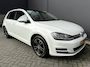 Volkswagen Golf 1.4 TSI Highline automaat Schuif/kantel dak - Achteruitrijcamera - Navigatie - Parkeersensoren - Stoelverwarming - Licht metalen velgen 16 inch - Cruise control - Elektrische ramen - Mistlampen - Radio - Regensensor - - Bluetooth - Automaat - Centrale vergrendeling met afstandsbediening - Elektrisch glazen panoramadak