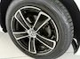 Volkswagen Golf 1.4 TSI Highline automaat Schuif/kantel dak - Achteruitrijcamera - Navigatie - Parkeersensoren - Stoelverwarming - Licht metalen velgen 16 inch - Cruise control - Elektrische ramen - Mistlampen - Radio - Regensensor - - Bluetooth - Automaat - Centrale vergrendeling met afstandsbediening - Elektrisch glazen panoramadak