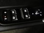 Audi Q2 35 TFSI S Edition 150 pk S-tronic | Navigatie | Panoramadak | Parkeersensoren achter | Autom. airco | Stoelverwarming | S-Line |