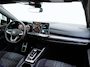 Volkswagen Golf 1.5 eTSI R-Line Edition | Stoel en stuurwielverwarming | 360 camera | Apple carplay / Android auto | 3 Zone airconditioning |