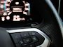 Volkswagen Golf 1.5 eTSI R-Line Edition | Stoel en stuurwielverwarming | 360 camera | Apple carplay / Android auto | 3 Zone airconditioning |