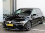 Volkswagen Golf 1.5 eTSI R-Line Edition | Stoel en stuurwielverwarming | 360 camera | Apple carplay / Android auto | 3 Zone airconditioning |